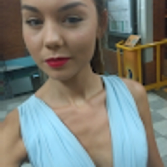 Meet your Posher, Paige - Picture 1 of 1